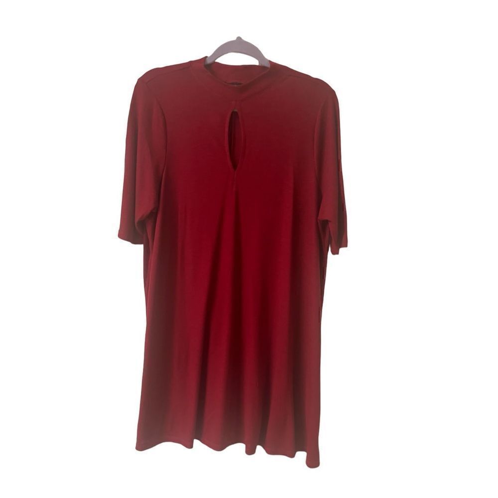 Torrid knit top with keyhole front red sz 2